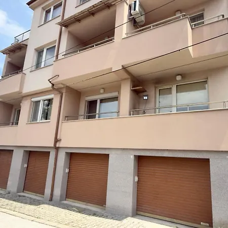 Gabar With Garage Apartman